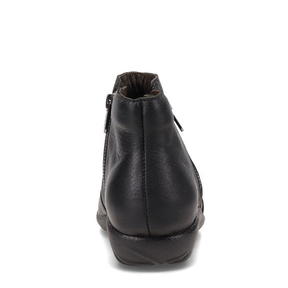 NAOT Footwear Women's Shoe Wanaka