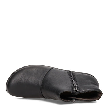 NAOT Footwear Women's Shoe Wanaka